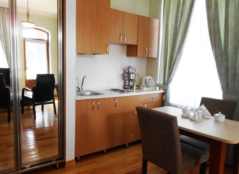 Kitchen Photo
