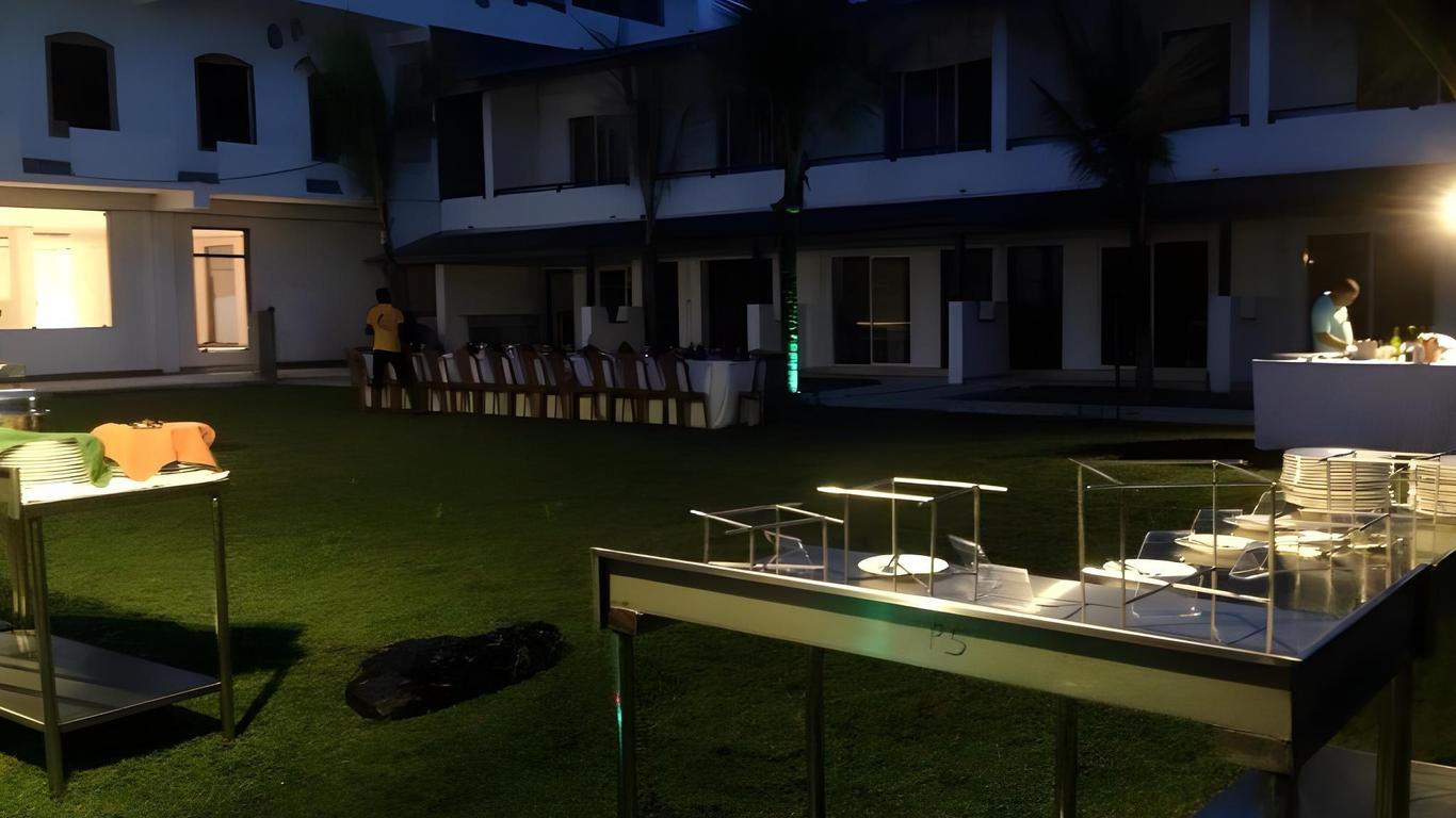 Coco Royal Beach Resort