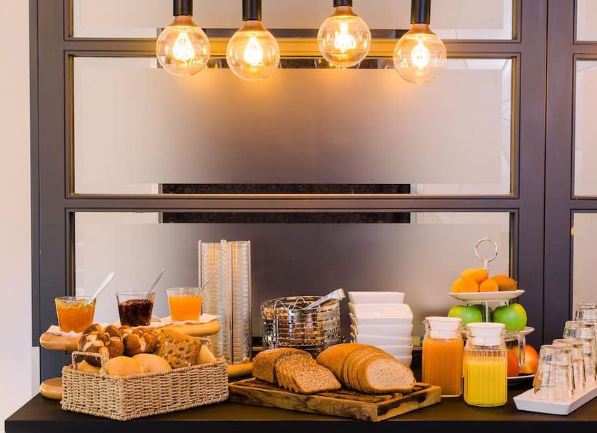 Buffet Photo