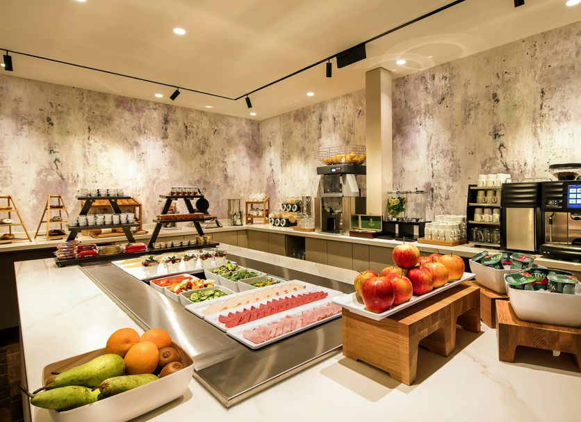Buffet Photo