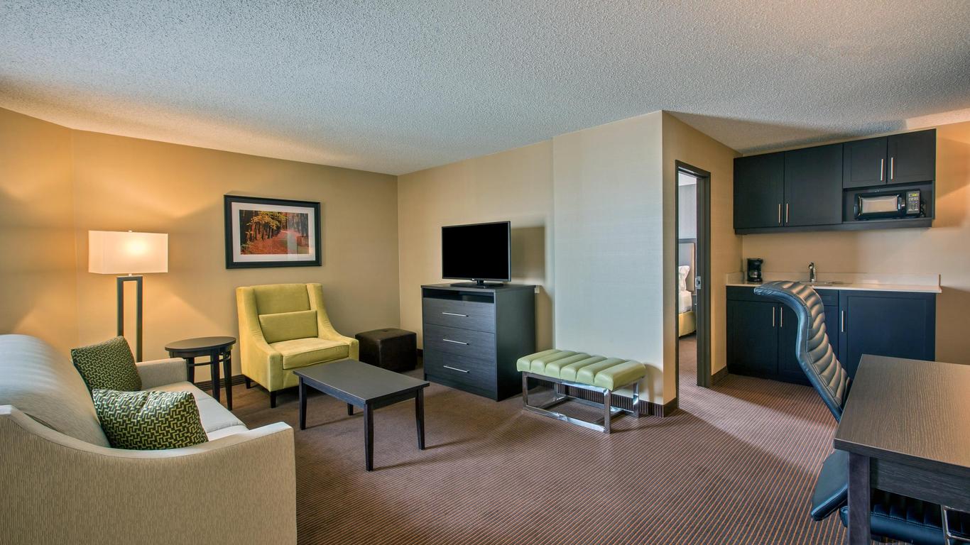 Holiday Inn Express & Suites Regina Downtown