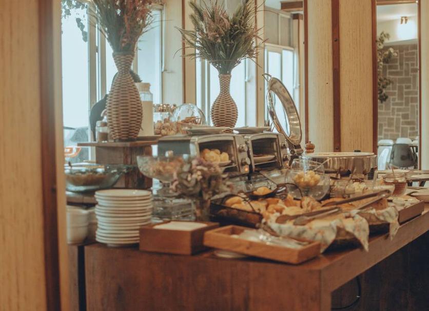 Buffet Photo