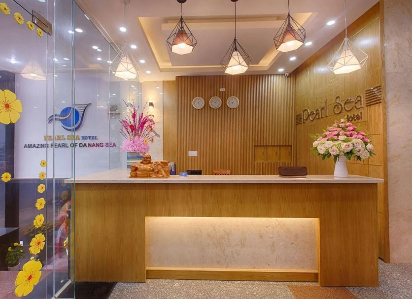 Front desk Photo