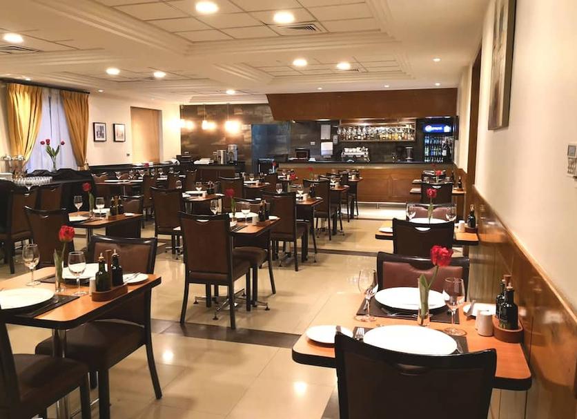Restaurant Photo
