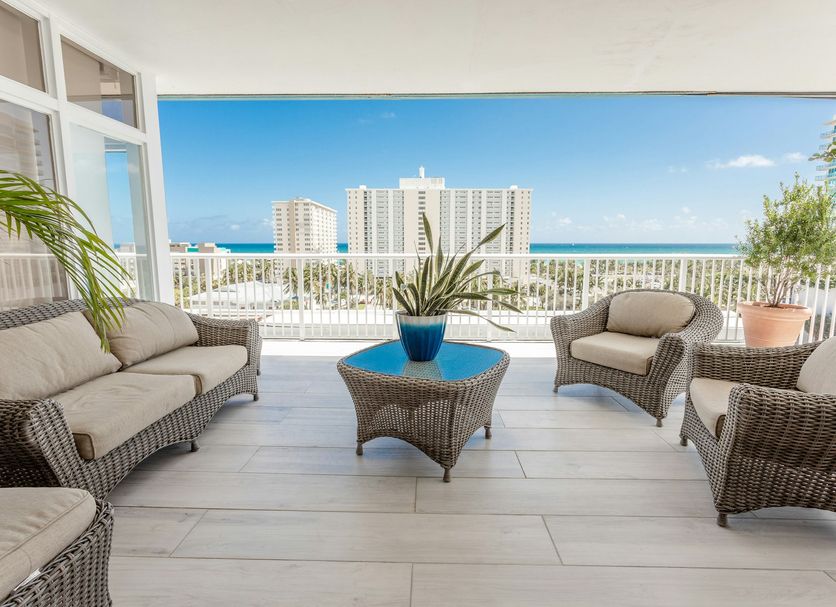 Balcony Photo