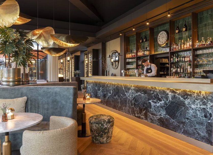 Bar Photo