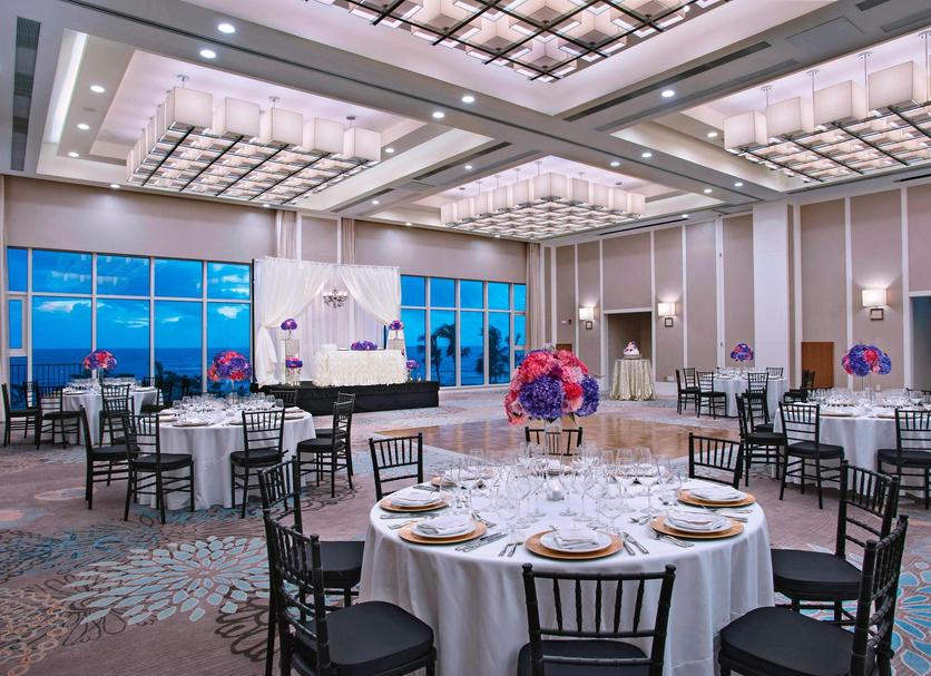 Banquet hall Photo