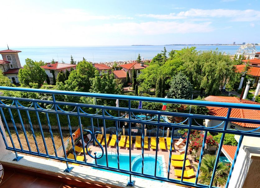 Balcony Photo
