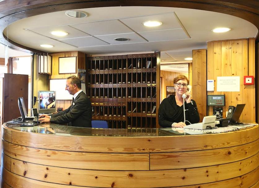 Front desk Photo