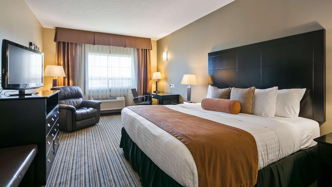 Best Western PLUS Peace River Hotel & Suites
