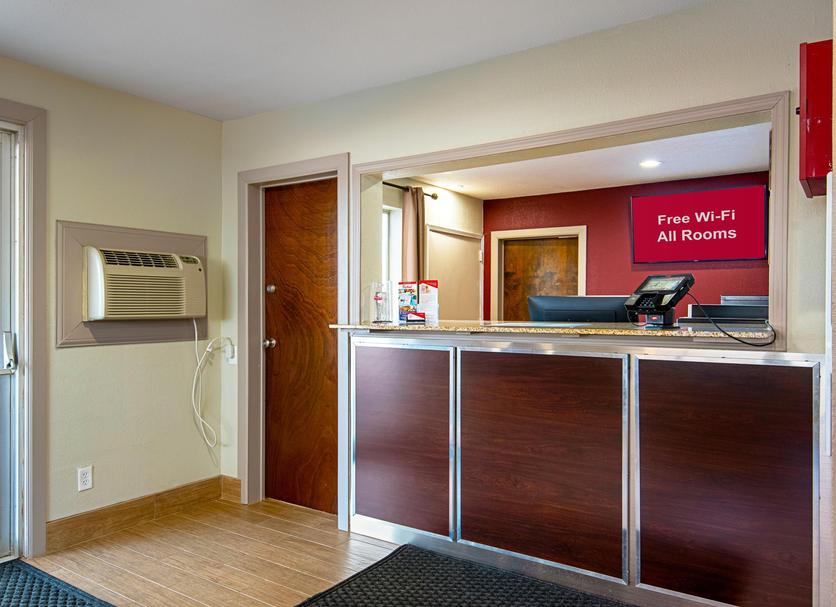 Front desk Photo