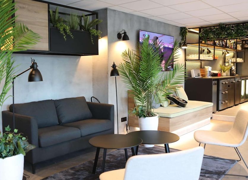 Lounge Photo