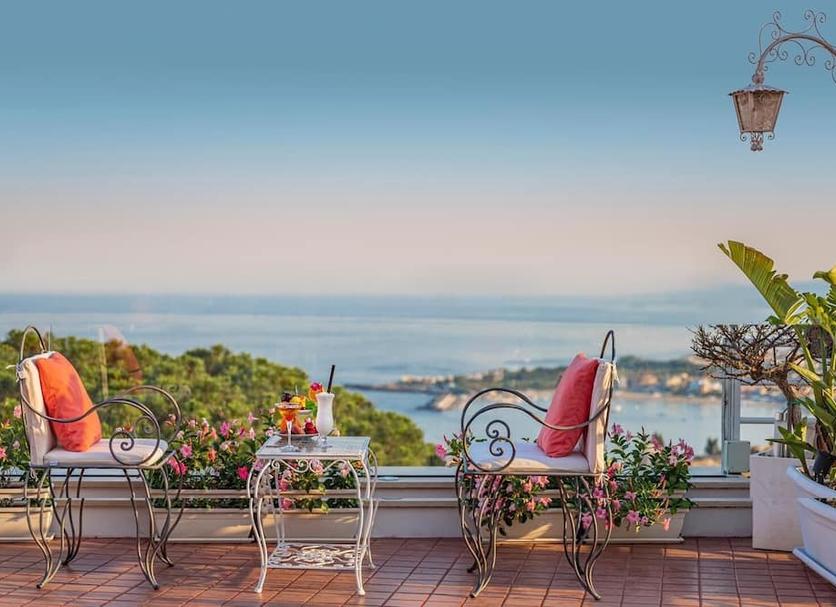 Balcony Photo