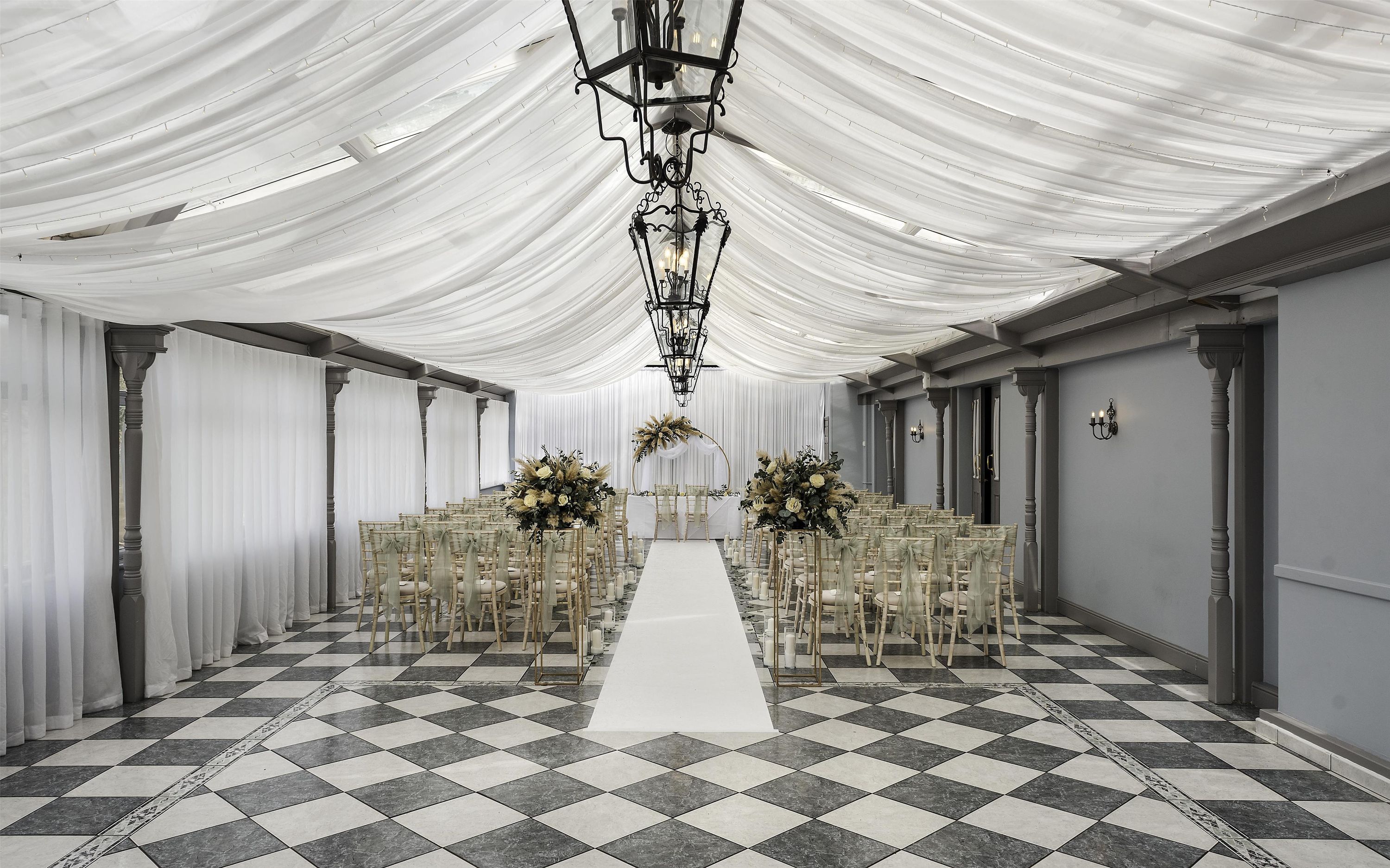 Banquet hall