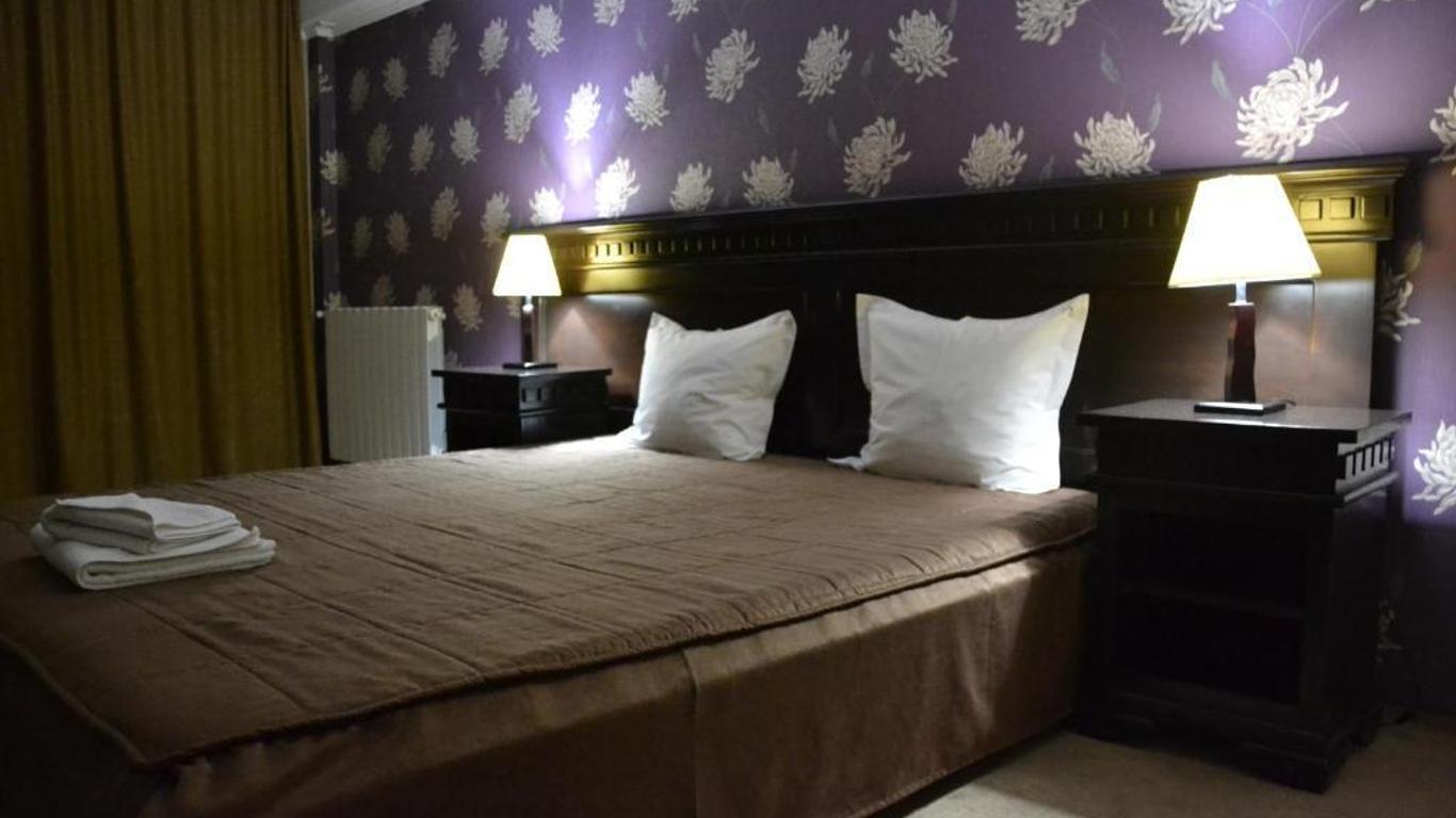 Hotel Condor