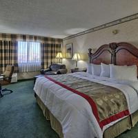 Ramada Plaza by Wyndham Albuquerque Midtown