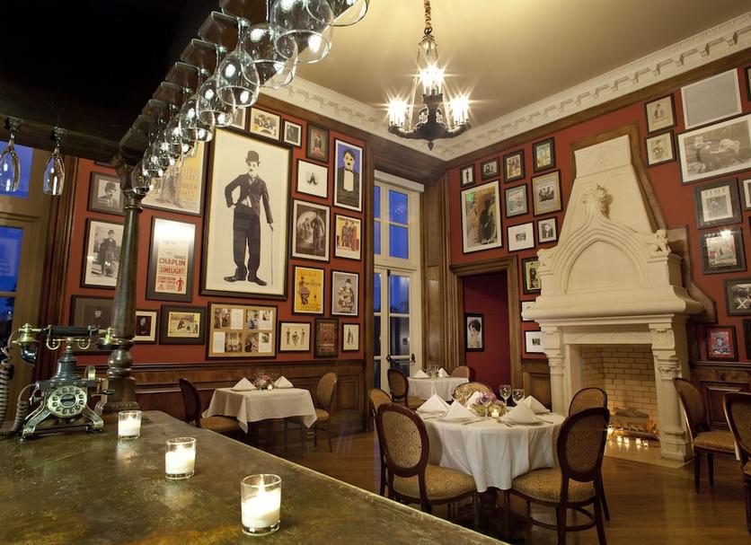 Restaurant Photo
