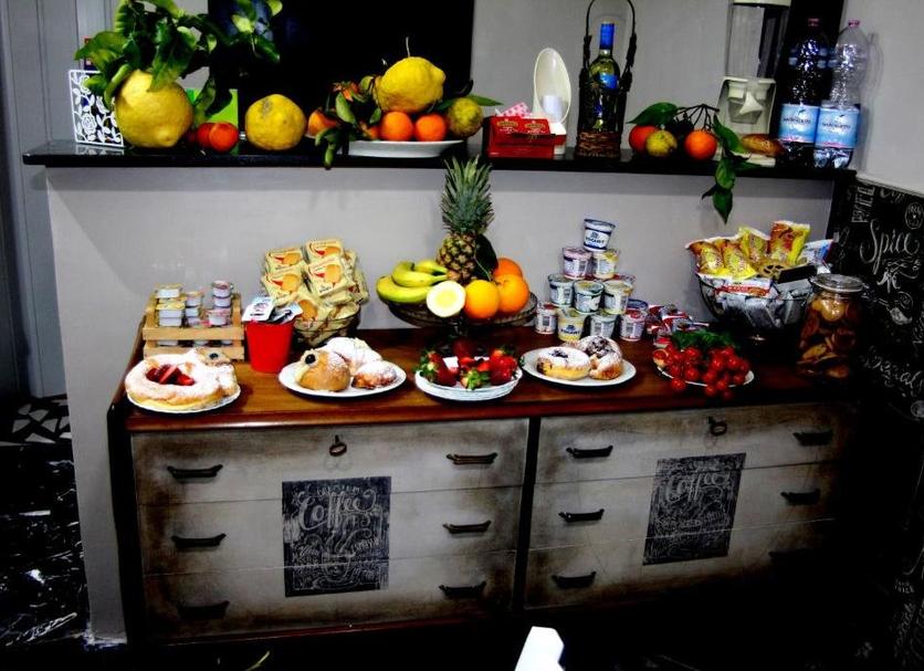 Buffet Photo