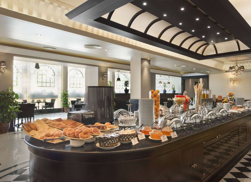 Buffet Photo