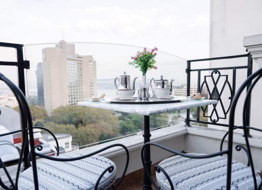 Balcony Photo