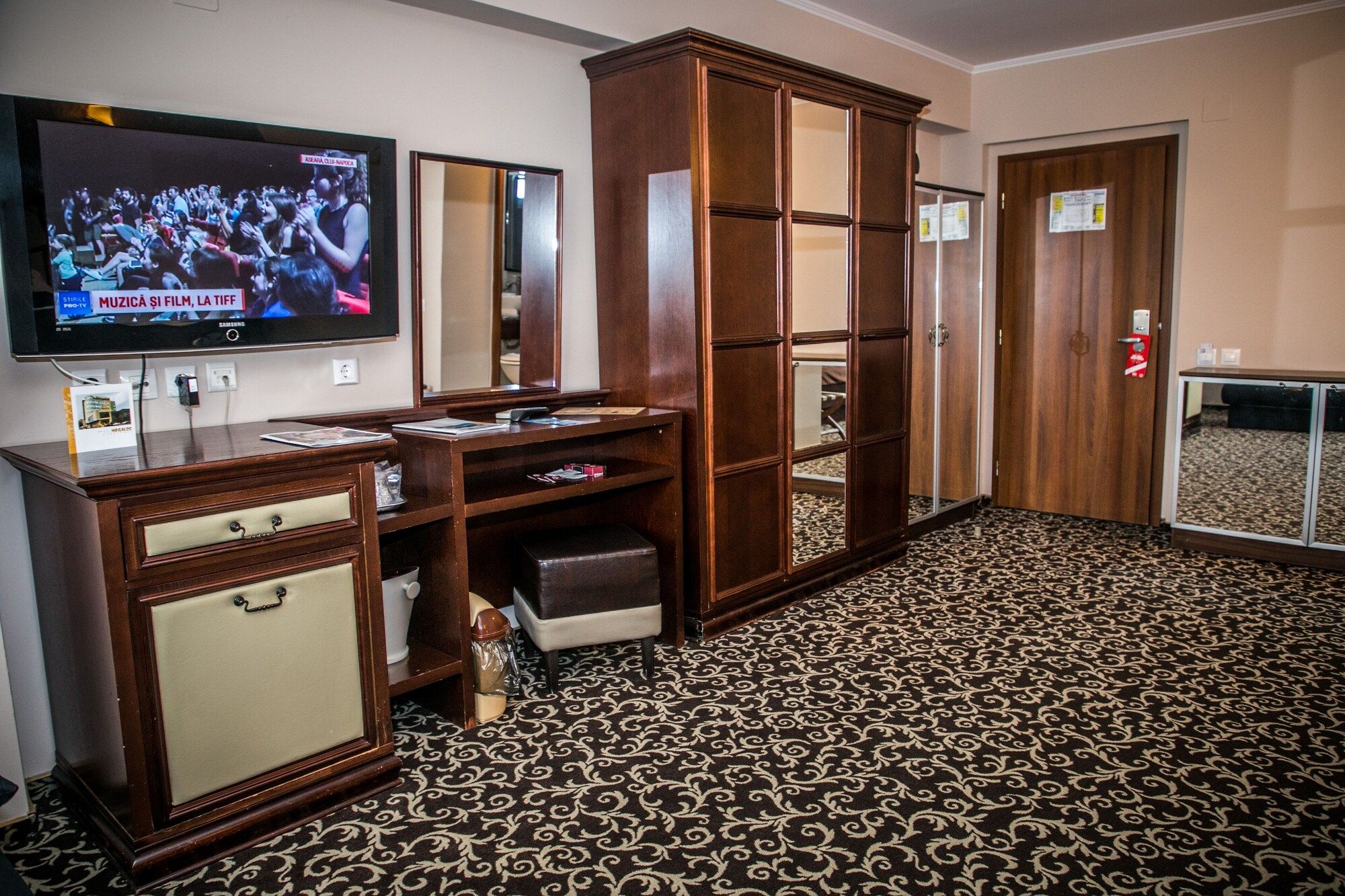 Room amenity