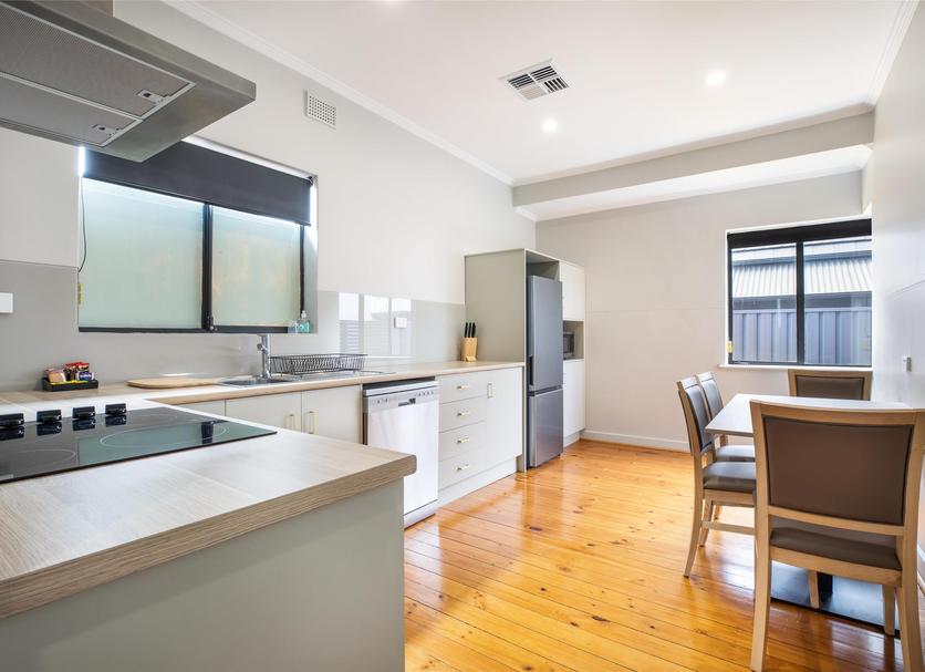 Kitchen Photo
