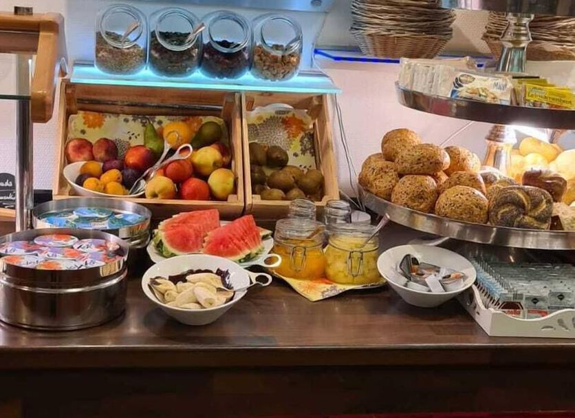 Buffet Photo