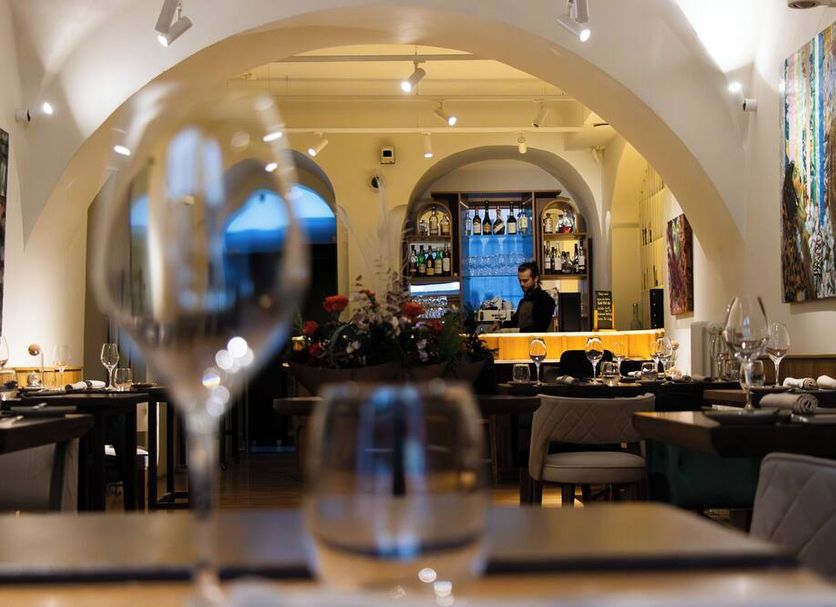 Restaurant Photo