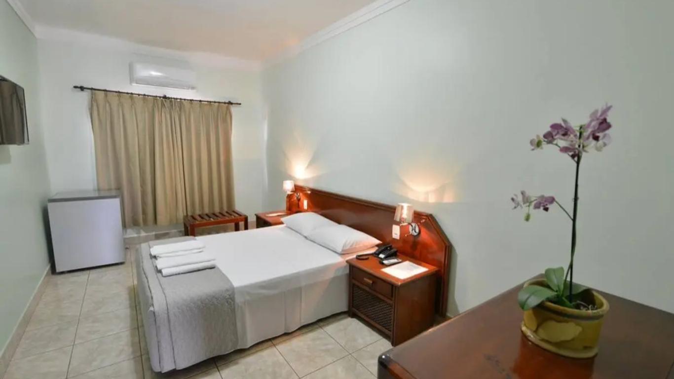 Italian Palace Hotel