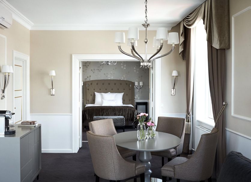 Dining room Photo