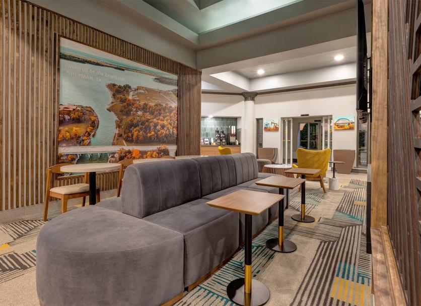 Lounge Photo