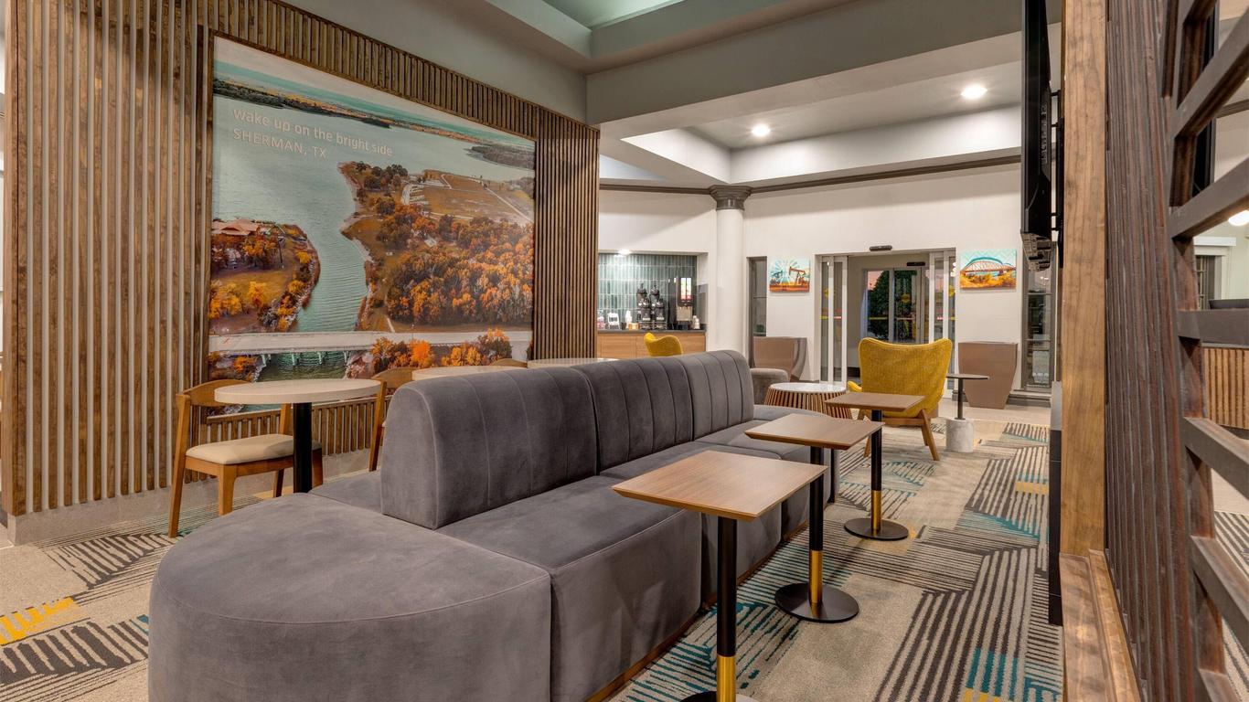 La Quinta Inn & Suites by Wyndham Sherman