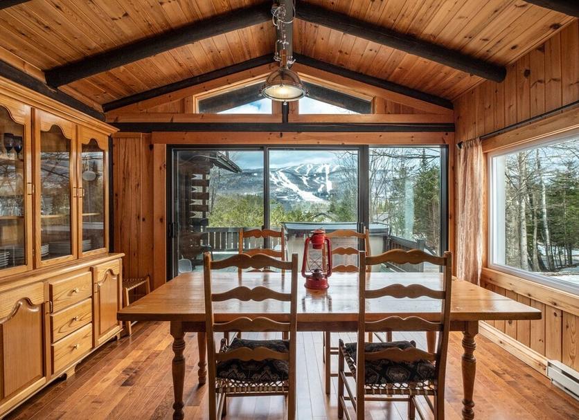 Dining room Photo