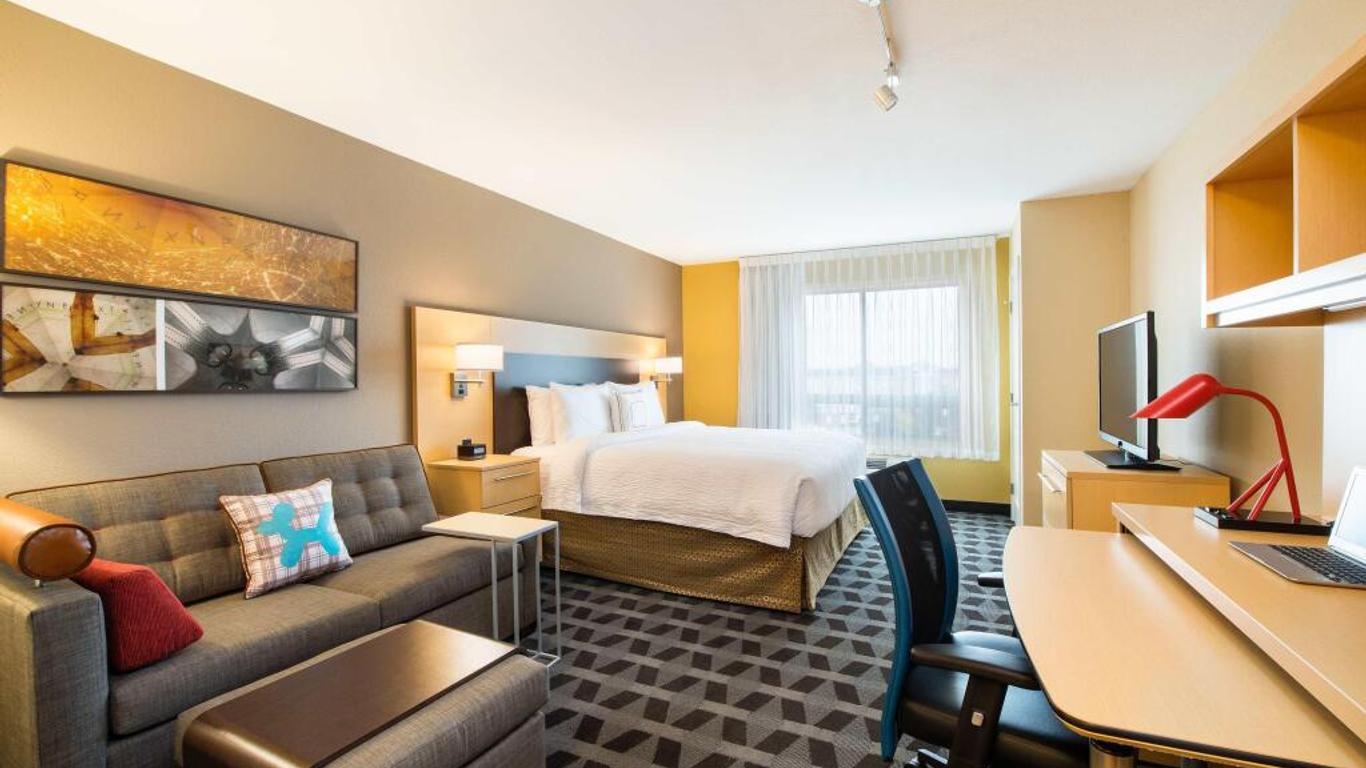 TownePlace Suites by Marriott Red Deer