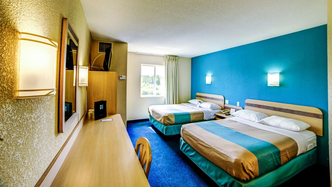 Motel 6 Huntsville C$ 94 (C̶$̶ ̶1̶6̶2̶). Huntsville Hotel Deals