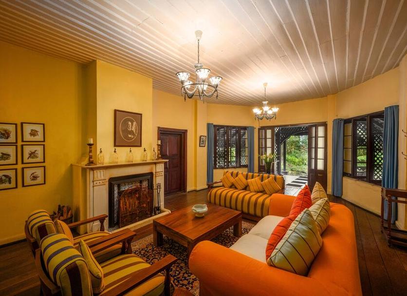 Dining room Photo
