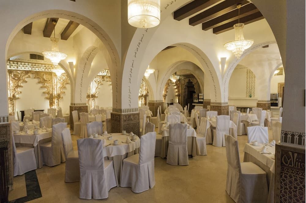 Banquet hall