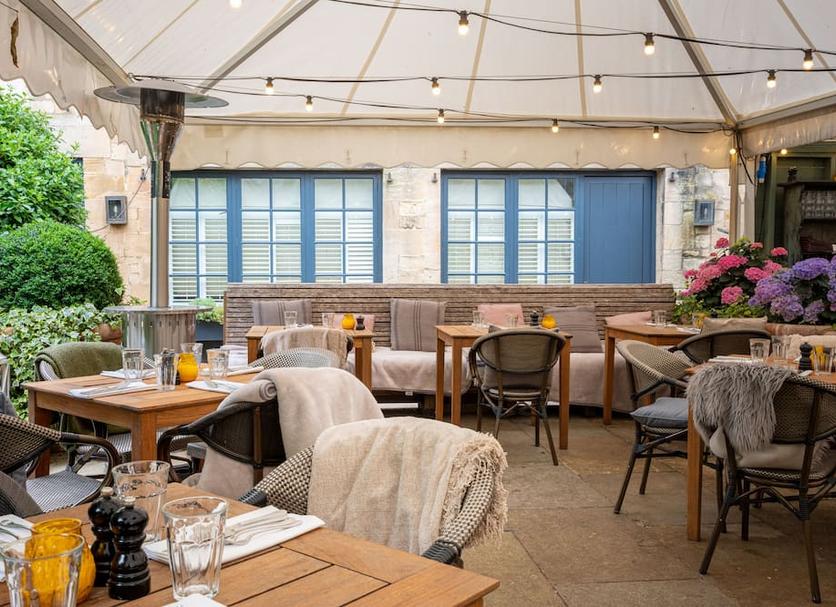 Restaurant Photo