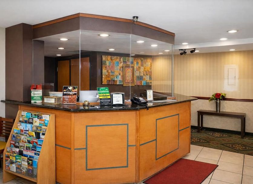 Front desk Photo