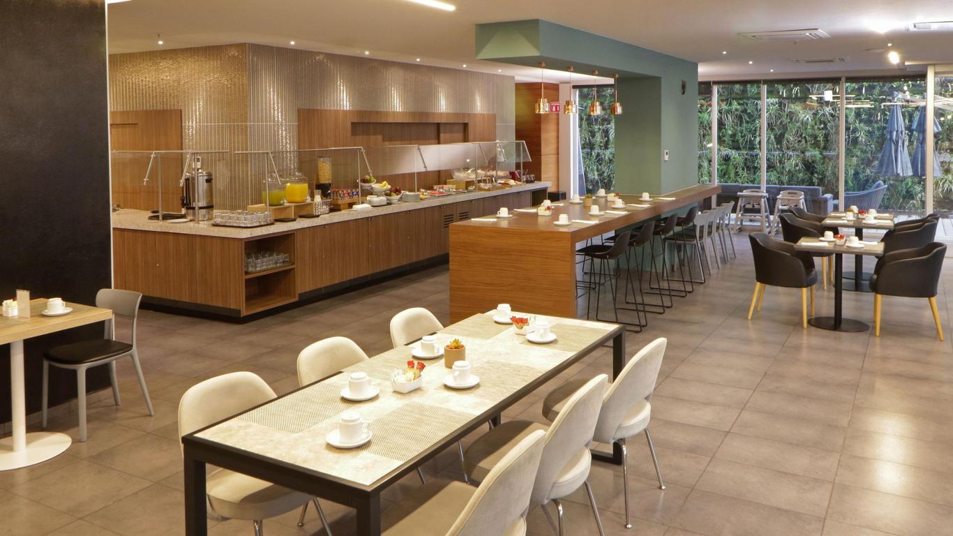 City Express Suites by Marriott Ciudad de México Santa Fe
