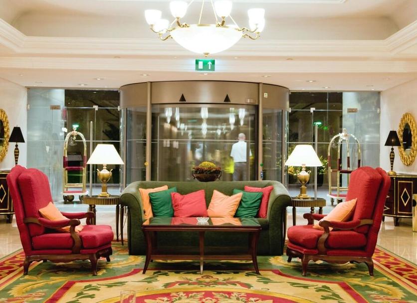 Lounge Photo
