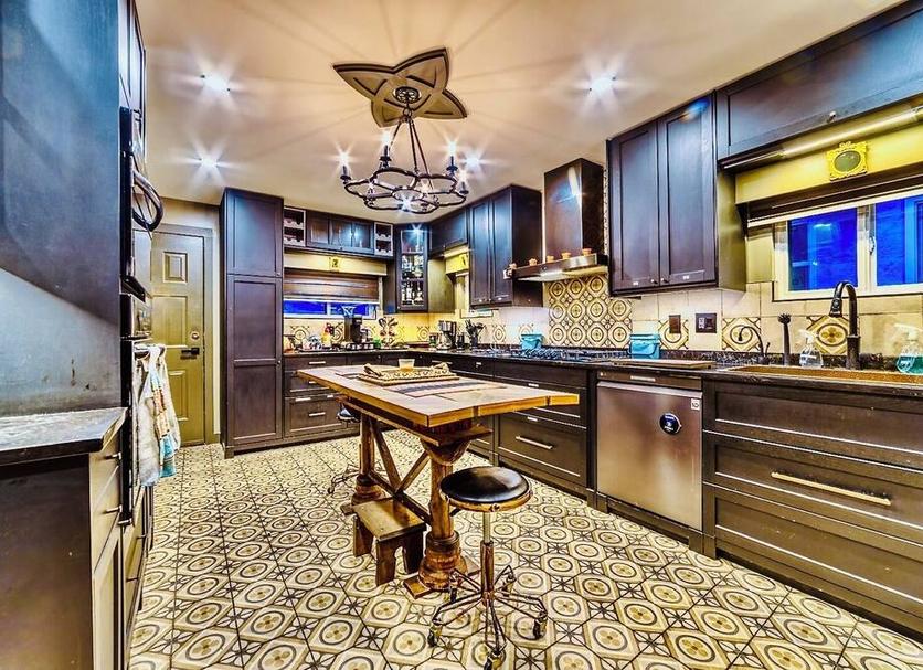 Kitchen Photo