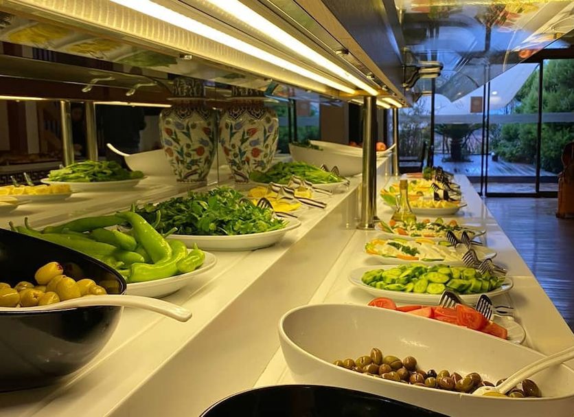 Buffet Photo