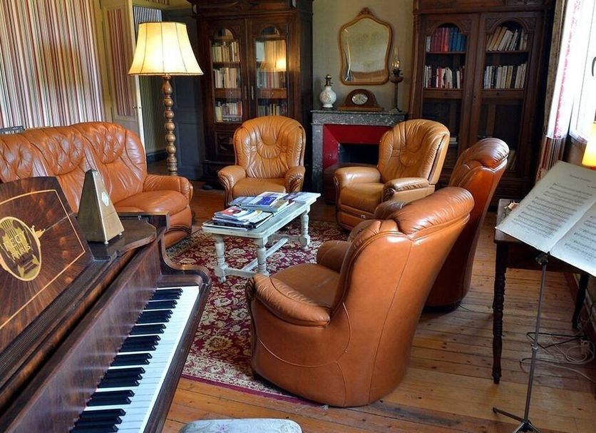 Lounge Photo