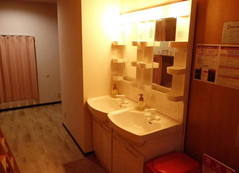 Bathroom Photo