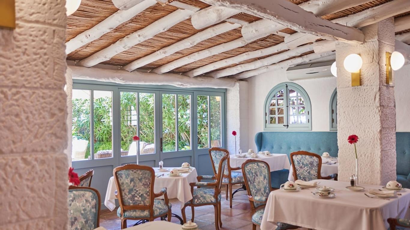 Petit Hotel Ses Rotges