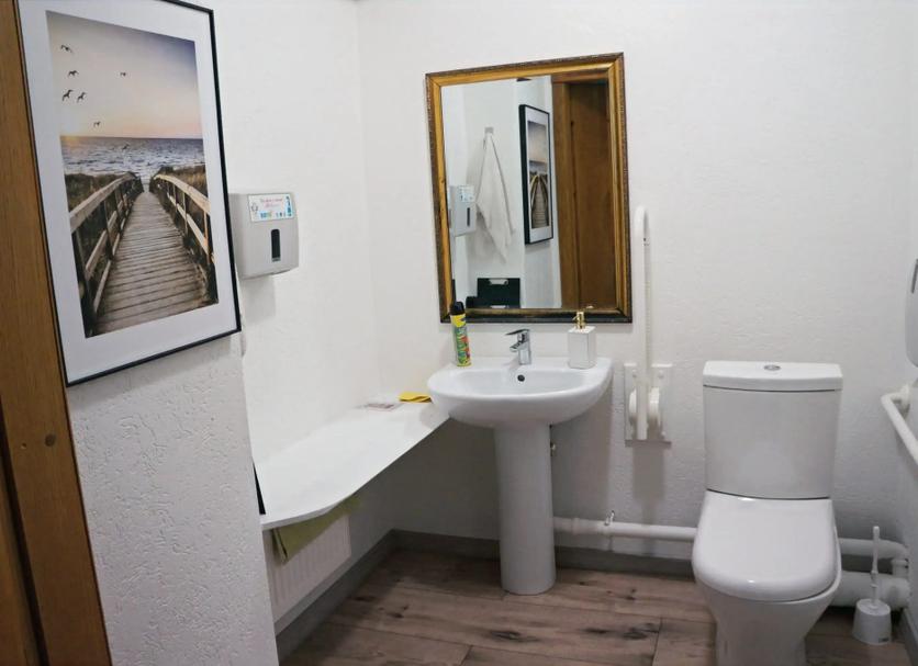 Bathroom Photo