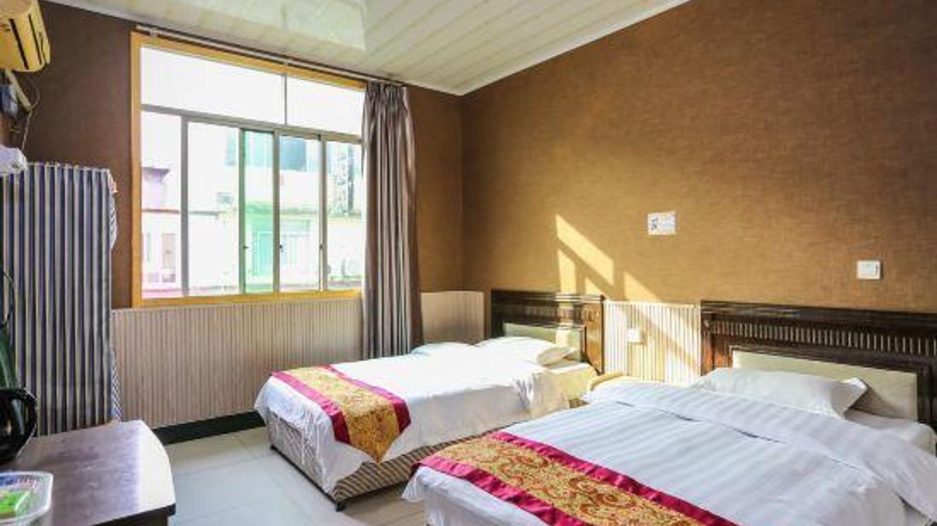 Xinyijia Hotel