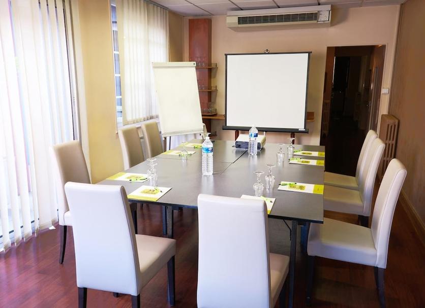 Conference room Photo