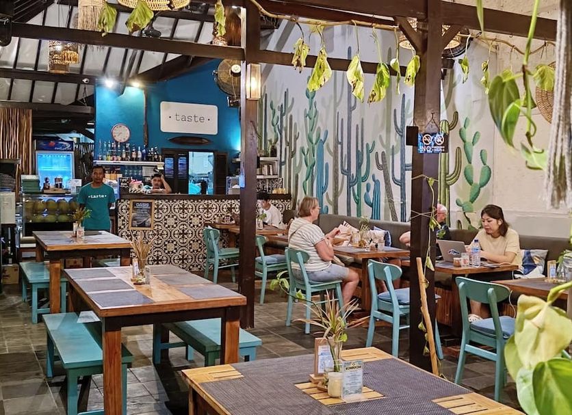 Restaurant Photo